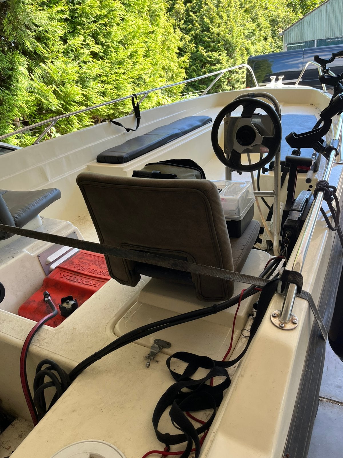 Vis/consoleboot inclusief trailer, Watersport en Boten, Vis- en Consoleboten, Ophalen, 10 tot 30 pk, Gebruikt, Elektrische start