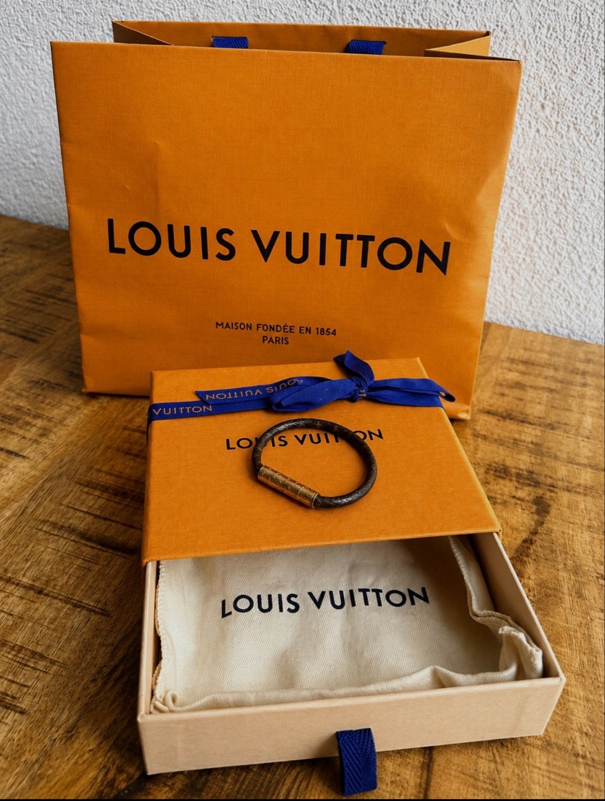 Originele Louis Vuitton Keep It armband, maat 17, Ophalen of Verzenden, Zo goed als nieuw, Bruin, Leer