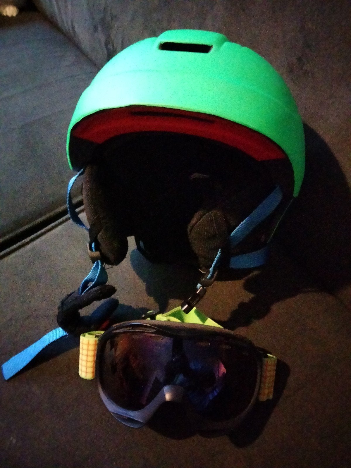 skihelm groen met bril en zak, Gebruikt, Overige typen, Carve, Skiën