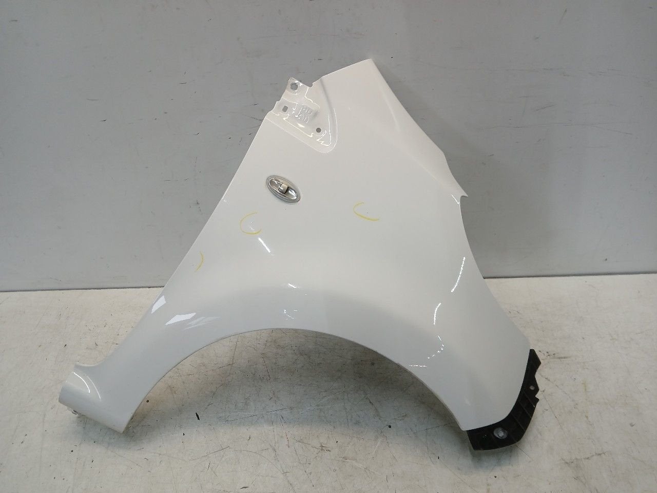 Spatbord rechts voor Peugeot 107, Auto-onderdelen, Carrosserie en Plaatwerk, Onderdelen@venauto.nl, Van der Ven Autorecycling B.V.