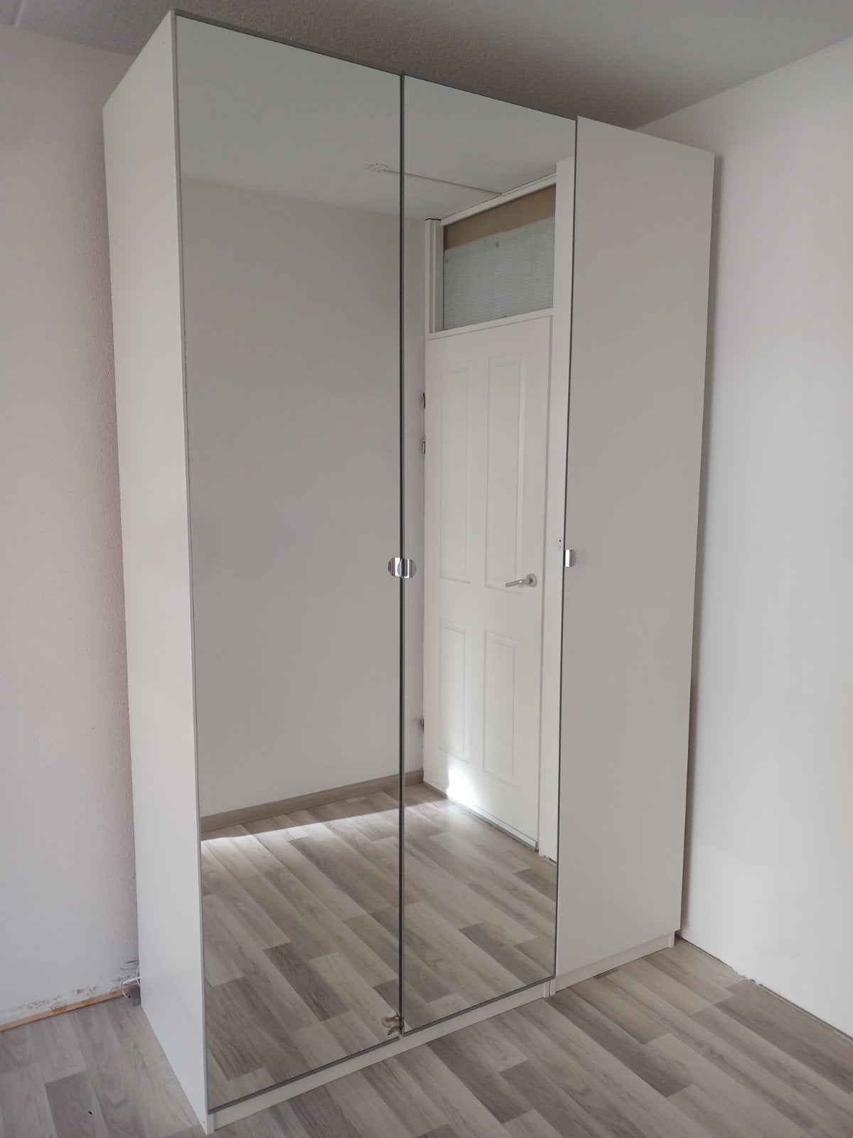 Pax kast wit met lades, planken, hanggedeelte en spiegeldeur, Ophalen, Zo goed als nieuw, 50 tot 75 cm, 200 cm of meer