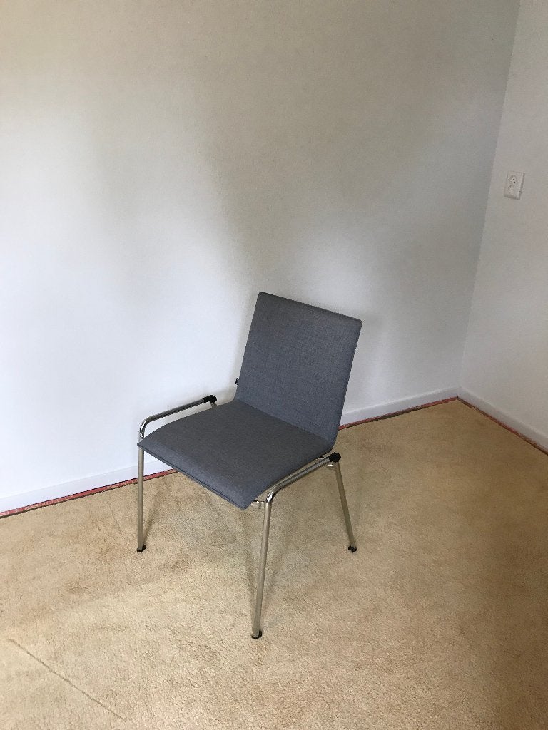 Nieuwe stoel van THONET - type rolf benz, Ophalen, Nieuw, Grijs, Eén