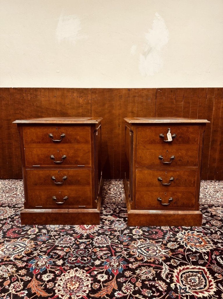 Set Klassieke Oude Engelse Ladekasten, Ophalen