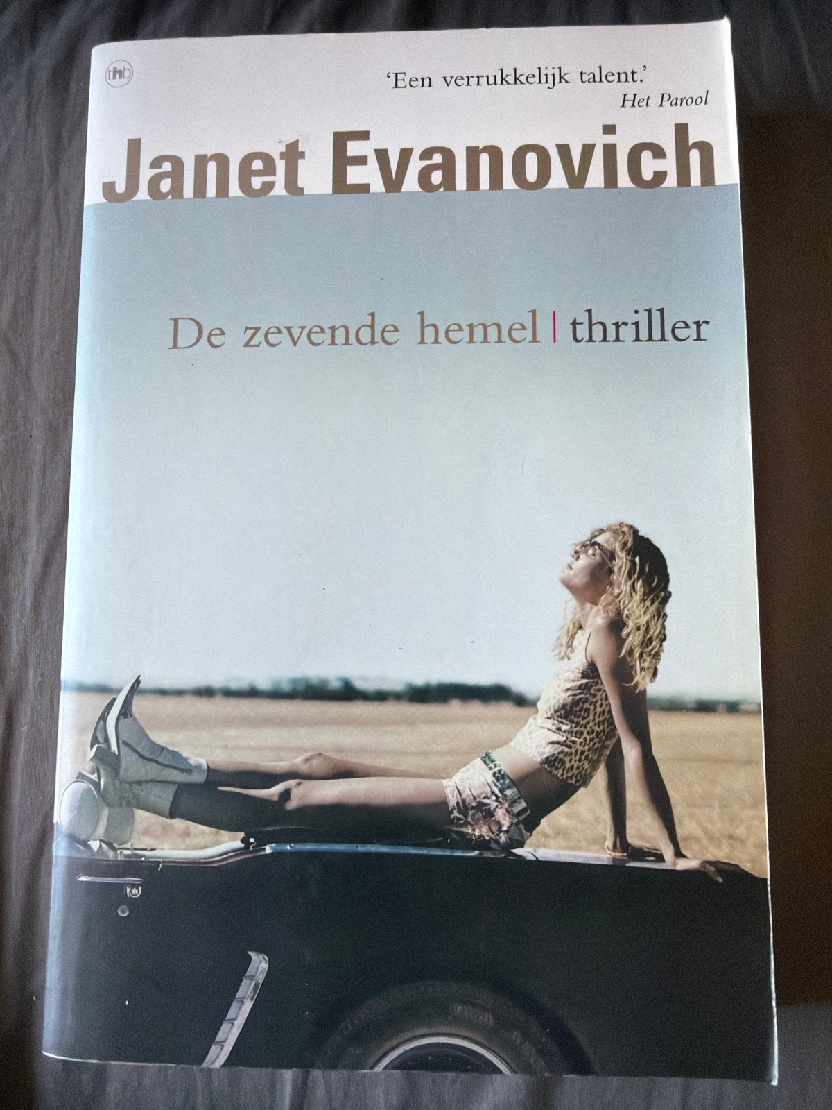 S4.   Janet Evanovich - De zevende hemel | thriller, Boeken, Thrillers, Ophalen of Verzenden, Gelezen, Wereld overig