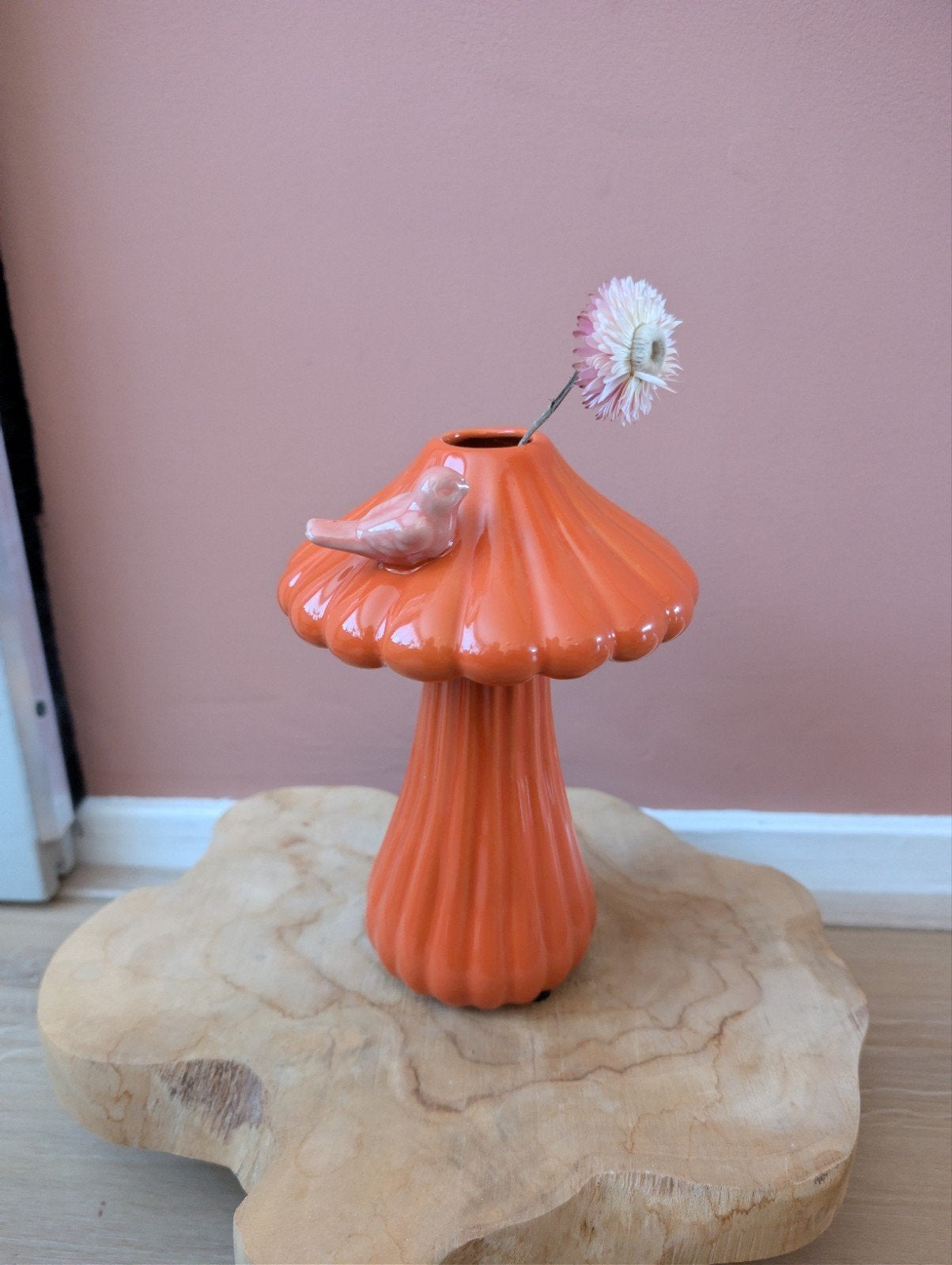Nieuwe paddestoel vaas oranje met roze vogel - 18cm, Ophalen of Verzenden, Nieuw, Oranje, Steen/keramiek