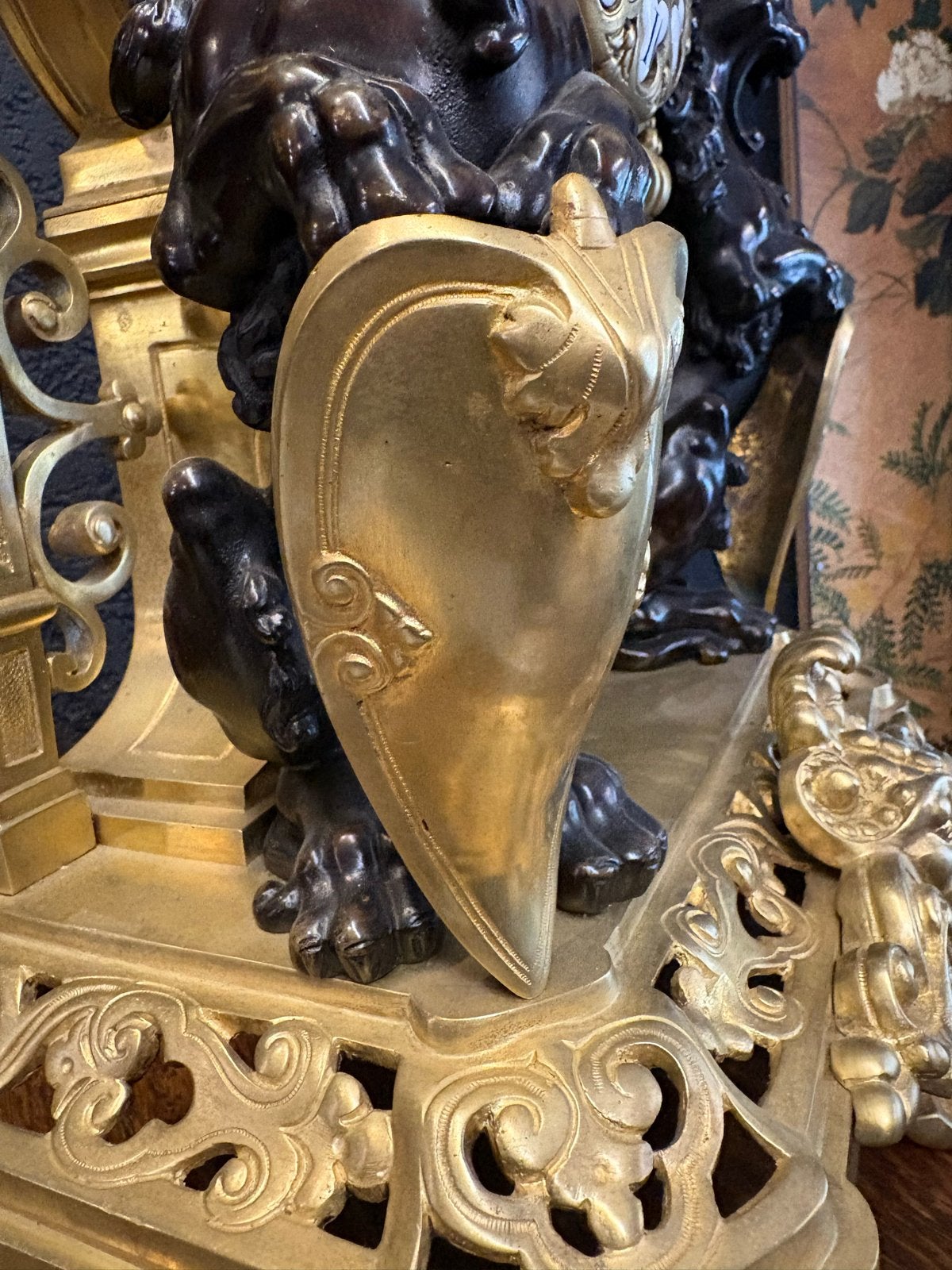 Zware bronzen pendule met leeuwen, ca. 1880-1900, Ophalen