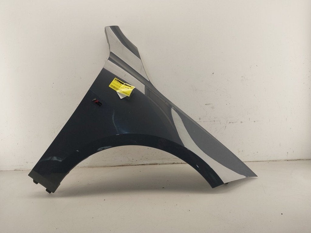 Spatbord Rechts Voor BMW 1 serie (F40) 2020 41009492432, Gebruikt, Petuelring 130, München 80809, , Duitsland, BMW, Bayerische Motoren Werke AG