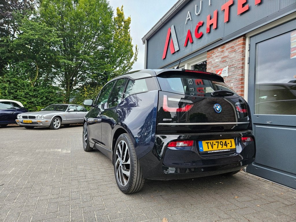 BMW I3 Basis iPerformance 94Ah 33 kWh LED! Camera! Nette Aut, Auto's, BMW, Automaat, Achterwielaandrijving, Gebruikt, 300 km