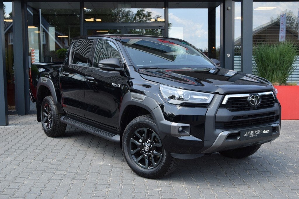 Toyota HILUX 2.8 D-4D DUBBEL CABIN 48V HYBRIDE INVINCIBLE A/, Auto's, Bestelauto's, Automaat, Huisgarantie, Met garantie (alle)