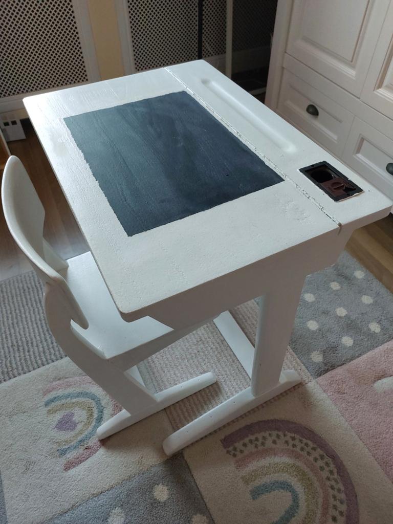 Houten schooltafel met opbergruimte en krijtbord, Kinderen en Baby's, Kinderkamer | Tafels en Stoelen, Ophalen, Gebruikt, Tafel(s)