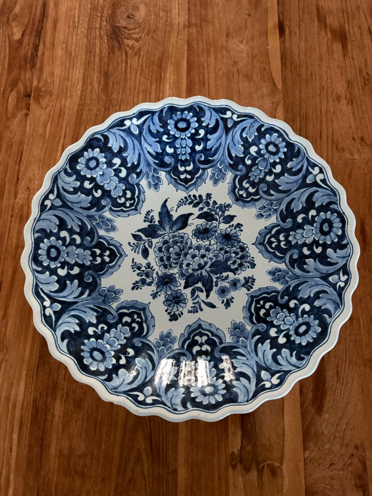 Oud Delft Schaal met Bloemmotief - Handgeschilderd, Ophalen