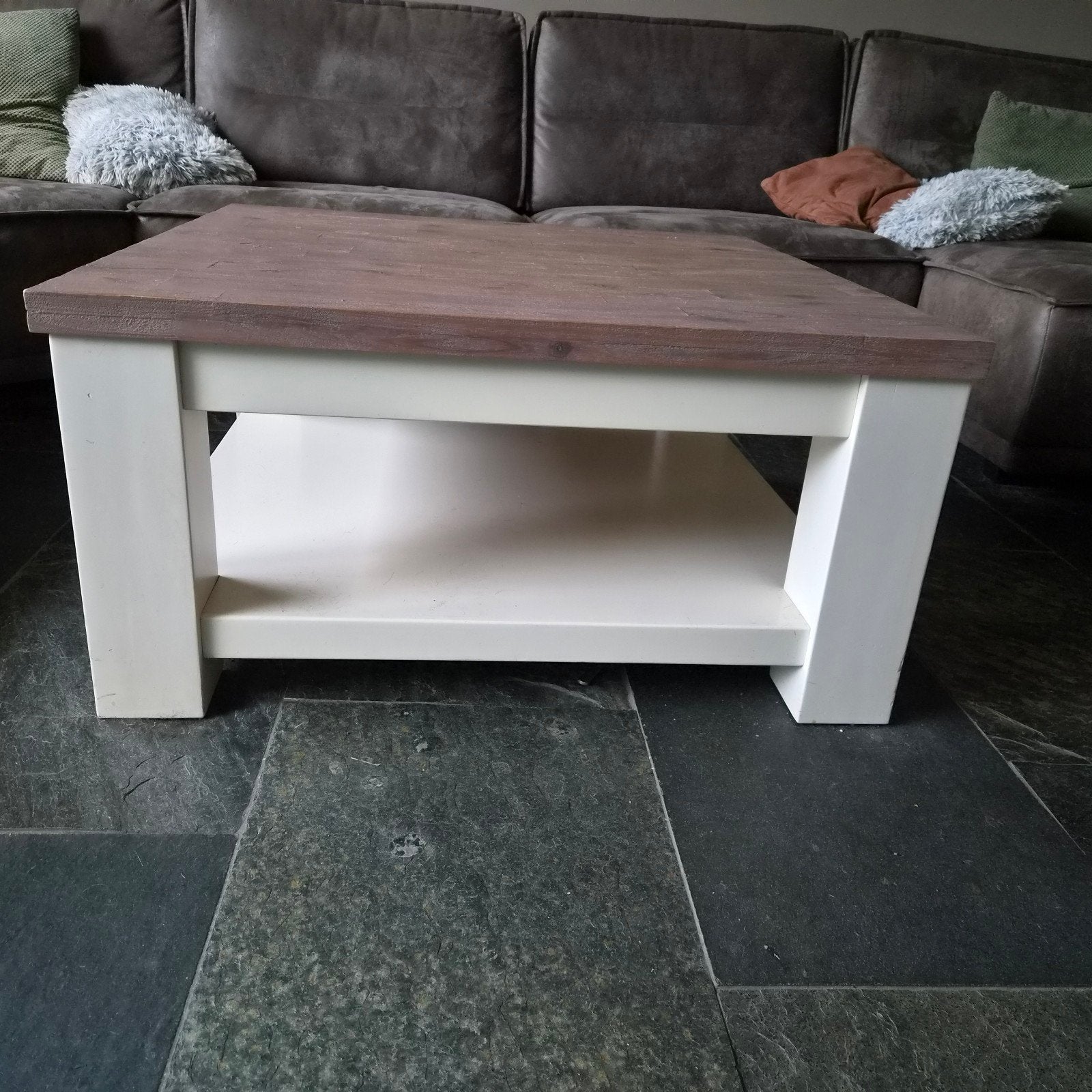 Salontafel met houten blad en wit onderstel. 90x90x45, Huis en Inrichting, Ophalen, 50 tot 100 cm, 50 tot 100 cm, 5 – 50