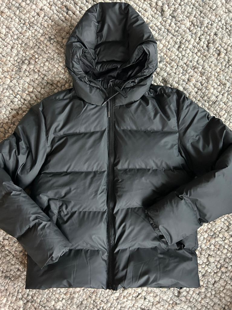 Nieuw met kaartjes originele RAINS BOXY PUFFER JACKET, Ophalen of Verzenden, Nieuw, Maat 36 (S), Zwart