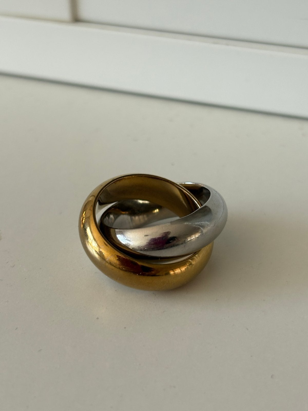 Stalen ring, goud- en zilverkleurig, 18 tot 19, Gebruikt, IJzer of Staal, Ophalen of Verzenden