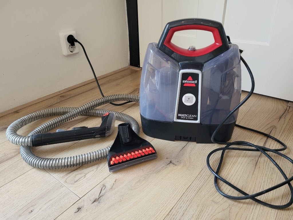 Vlekkenreiniger te huur, Ophalen, Overige typen, Zo goed als nieuw, X