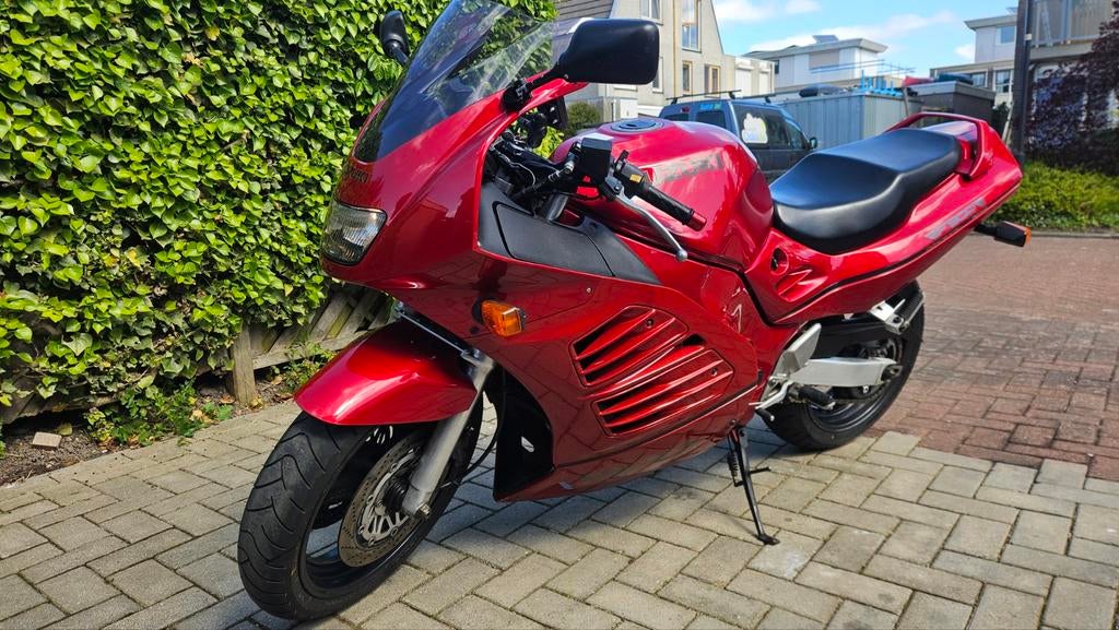 Suzuki RF900R. Grote beurt-nw banden-ketting-remmen, Motoren, Particulier