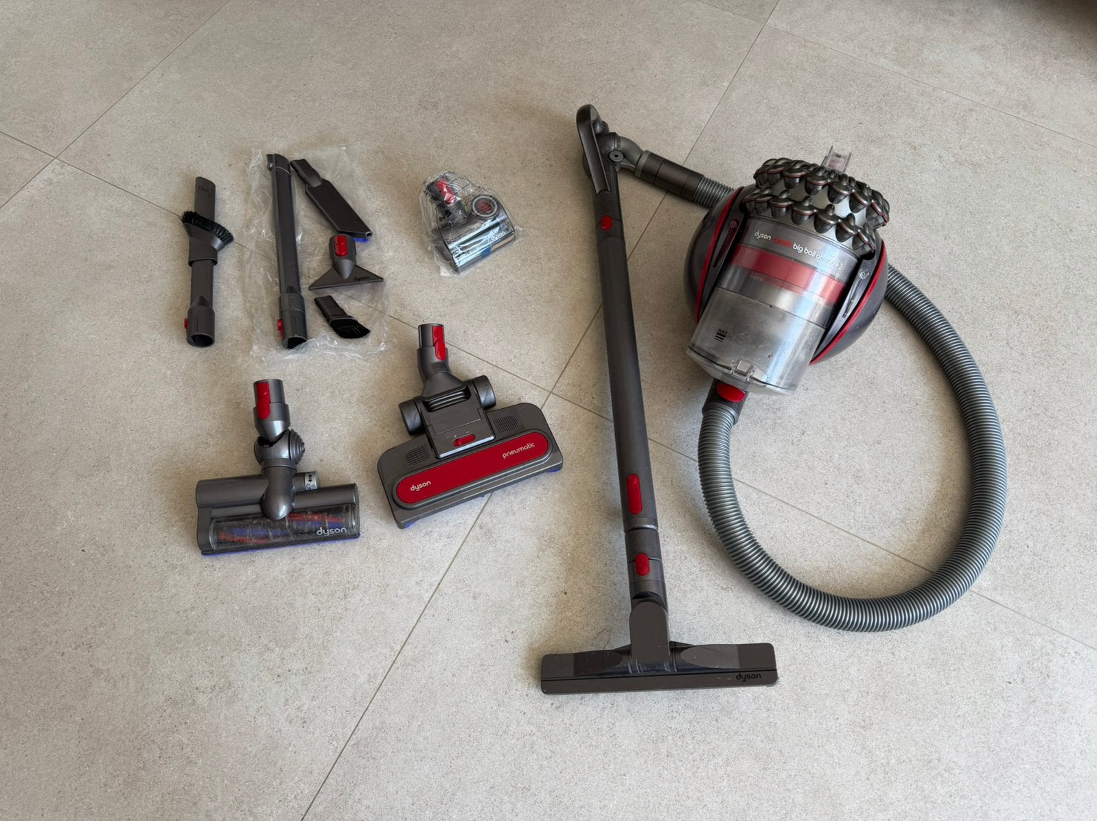 Defecte Dyson bigball aboslute 2 stofzuiger, Ophalen of Verzenden, Zo goed als nieuw