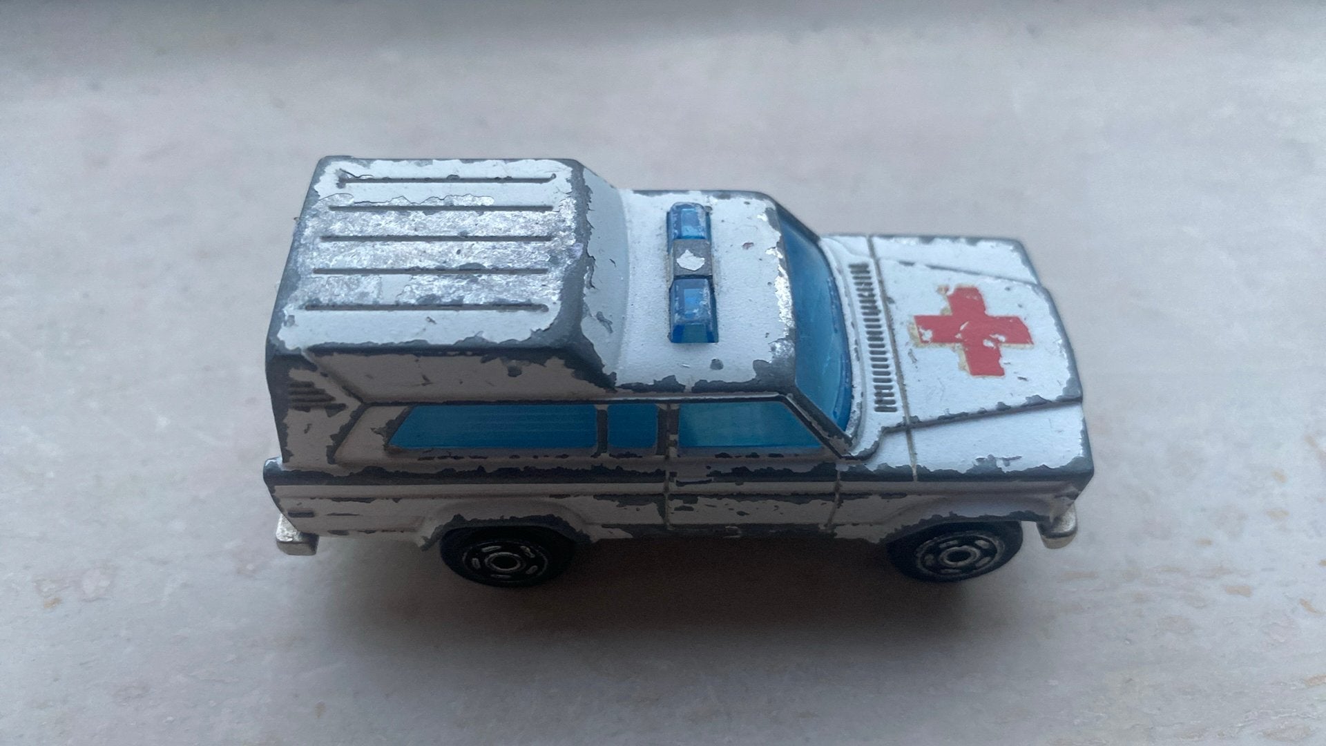 Jeep Chevrolet Ambulance, Made in France, Ophalen of Verzenden, Zo goed als nieuw, Auto