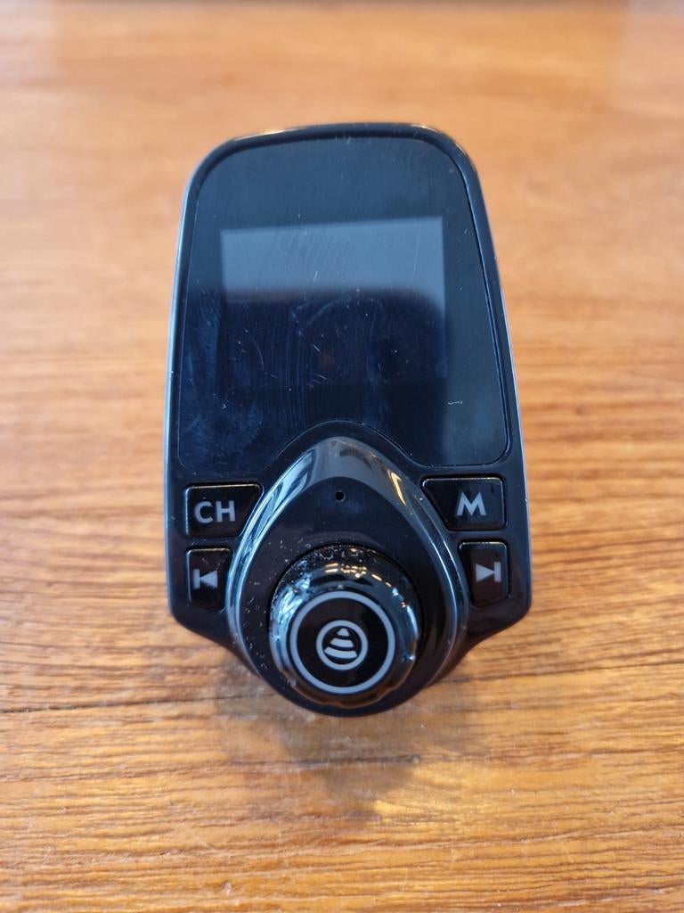 FM Transmitter Bluetooth Carkit USB Oplader Model T11, Ophalen of Verzenden, Gebruikt