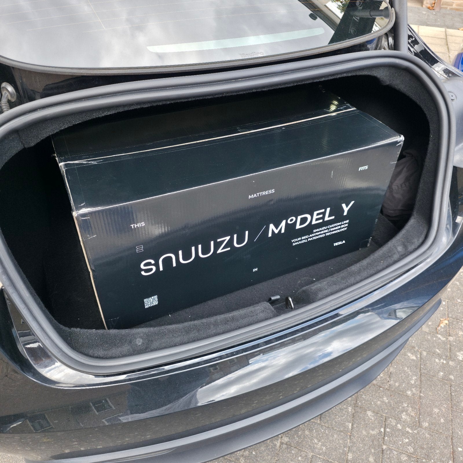 Snuuzu matrass Tesla model Y en 3