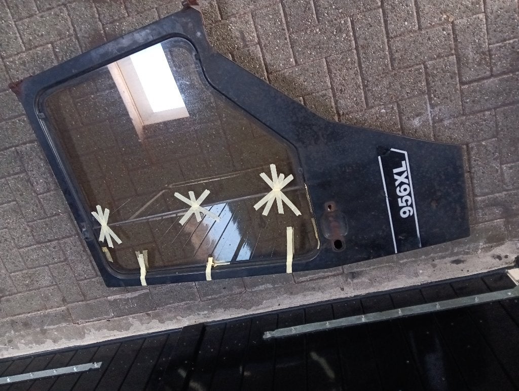 Case xl trekker onderdelen, Ophalen