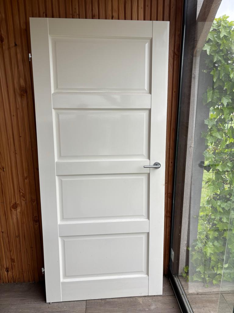 Nette binnendeur (opdek) met deurbeslag, Doe-het-zelf en Verbouw, Deuren en Horren, Ophalen, 80 tot 100 cm, Binnendeur, Zo goed als nieuw