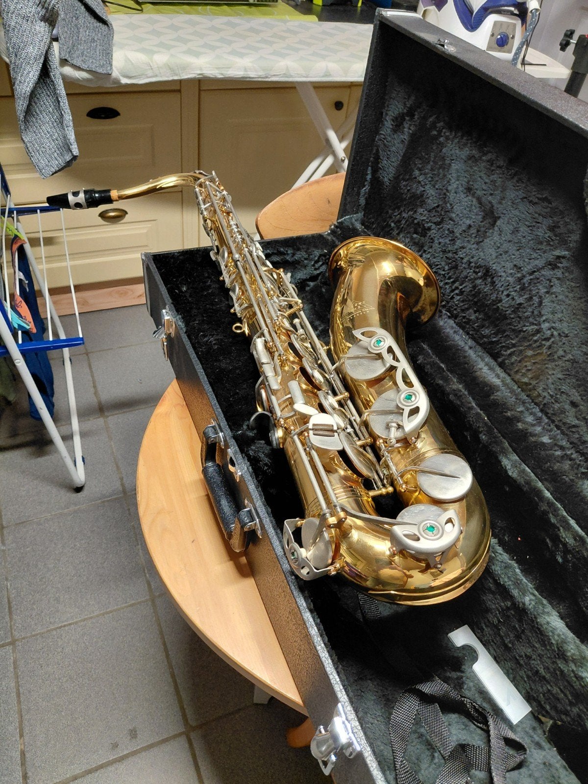 tenor saxofoon grammy serie nr 2 par ingenieurs francais, Ophalen, Gebruikt, Tenor, Met koffer