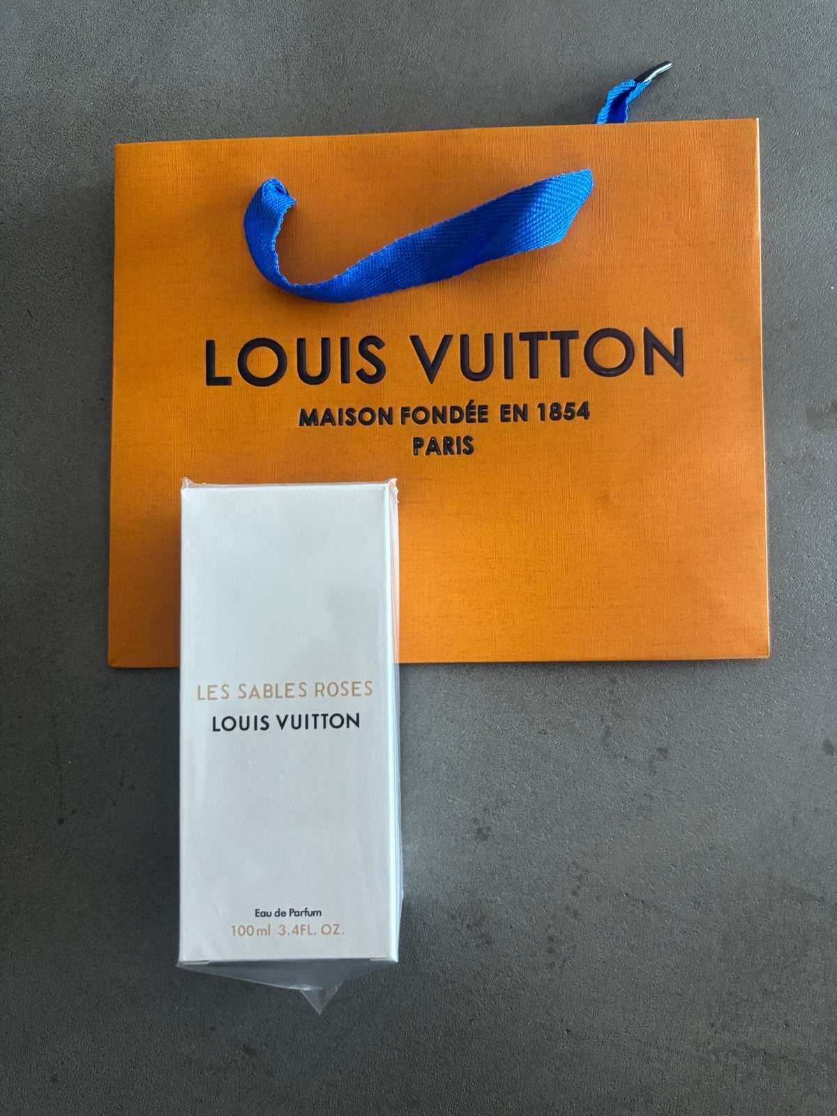 Louis Vuitton Les Sables Roses Eau de Parfum 100ml Nieuw, Sieraden, Tassen en Uiterlijk, Ophalen of Verzenden, Nieuw