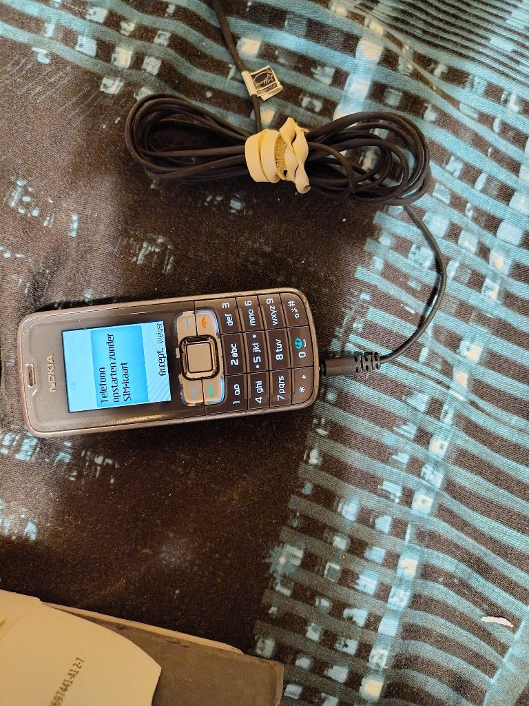 Nokia 3109 Classic - Compleet met boekjes en oplader, Gebruikt, Zwart, Fysiek toetsenbord, Ophalen of Verzenden