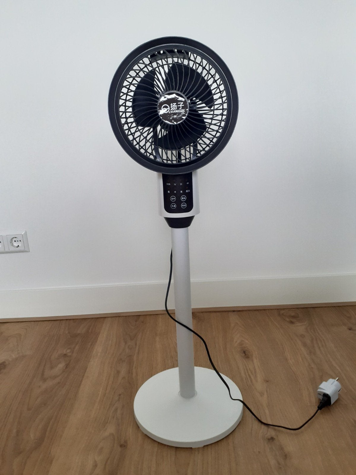 Yangzi Statiefventilator met afstandsbediening, Witgoed en Apparatuur, Ventilatoren, Ophalen of Verzenden, Ventilator met afstandsbediening