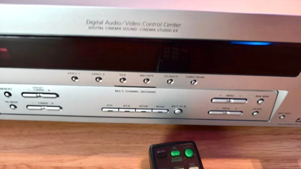 500 Watt SONY multichannel Digital met 96 KHz/24 Bit DAC, Ophalen of Verzenden, Zo goed als nieuw, Sony, 120 watt of meer