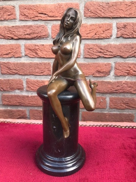 zittend naakt, erotisch bronzen topbeeld, Ophalen of Verzenden, Brons, Beeld, Vrouw