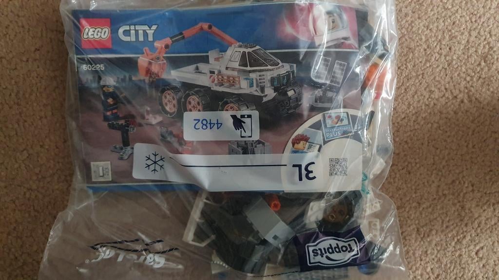 LEGO City 60225 Ruimtetestvoertuig, Ophalen of Verzenden, Zo goed als nieuw, Overige merken