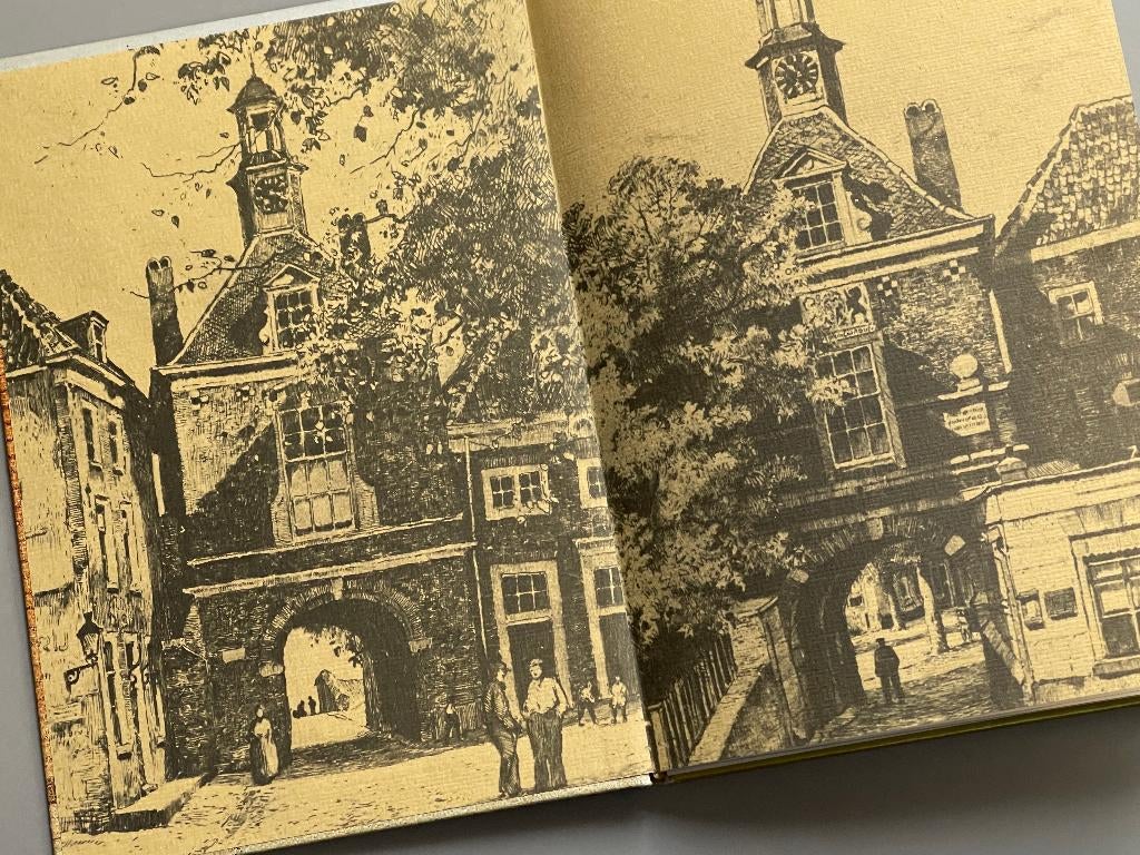 Tiel een versterkte stad (1980), Ophalen of Verzenden, Zo goed als nieuw