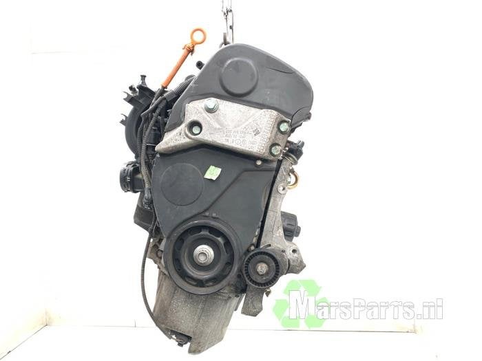 Motor van een Volkswagen Polo, Gebruikt, -, Volkswagen, -