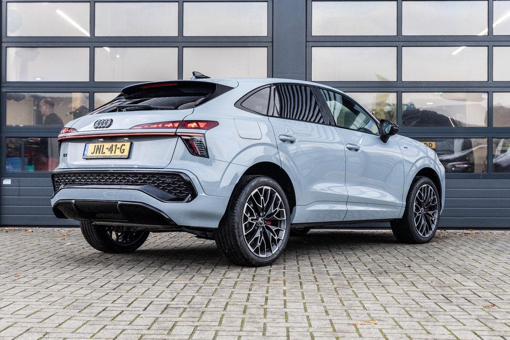 Audi Q3 Sportback 1.5 e-hybrid 272pk S Edition | Head-up | S, Auto's, Audi, 12 maanden, 1800 kg, 1498 cc, 150 min