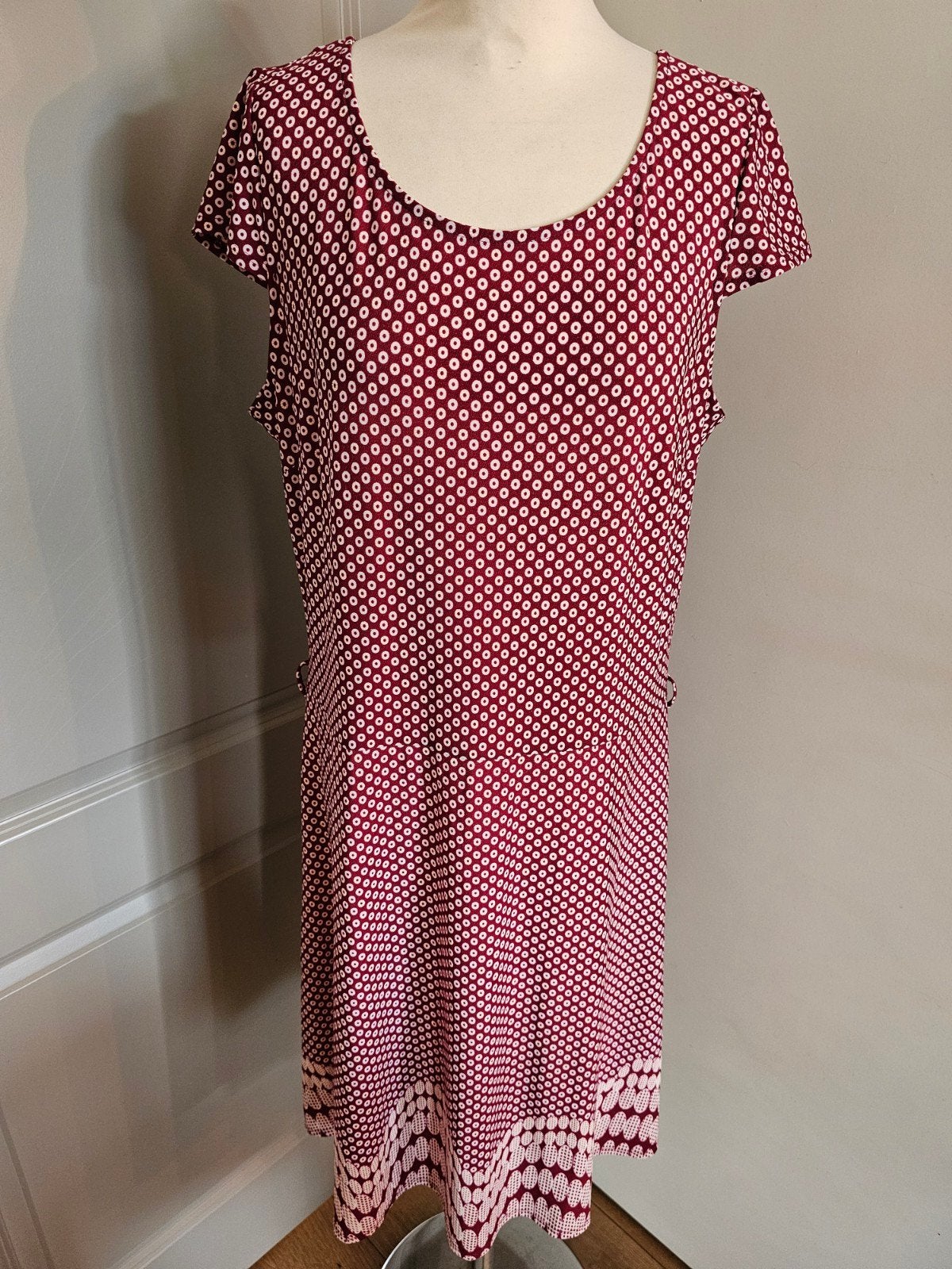 Paprika jurk maat M, Kleding | Dames, Jurken, Ophalen of Verzenden, Zo goed als nieuw, Maat 46/48 (XL) of groter, Onder de knie