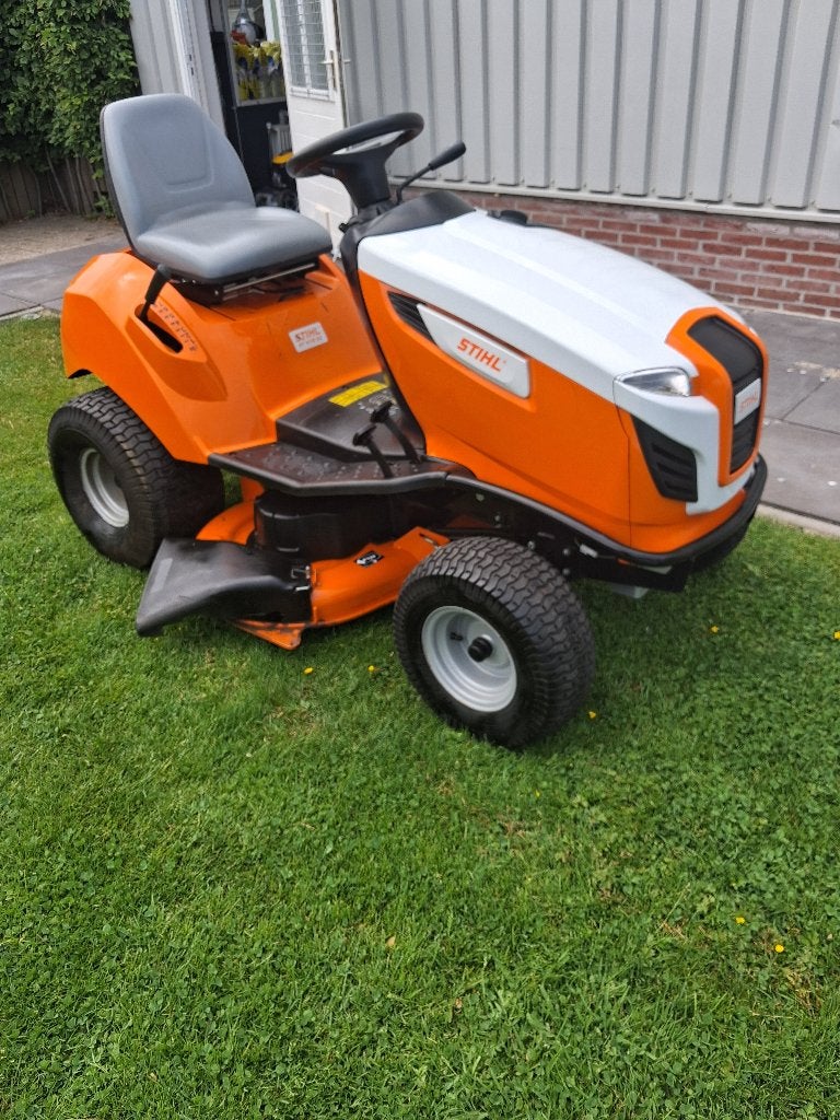 Stihl 16pk 2 Cilinder B&S Hydrostaat met 110cm dek zijlosser, Stihl, Gebruikt, Elektrische starter, Stihl