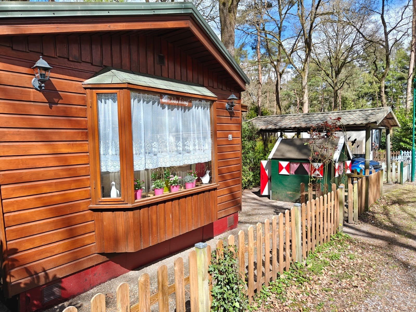Vakantiechalet op recreatiepark 't Veluws Hof de Hoge Veluwe, Vakantie, In bos, Open haard, 2 slaapkamers, Recreatiepark