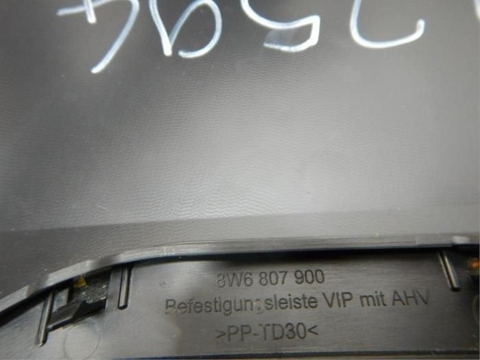 Audi S5 8W6 Onderlip Diffuser Achterbumper Chrome (8W6807521, Ophalen of Verzenden, Gebruikt, Achter, Bumper