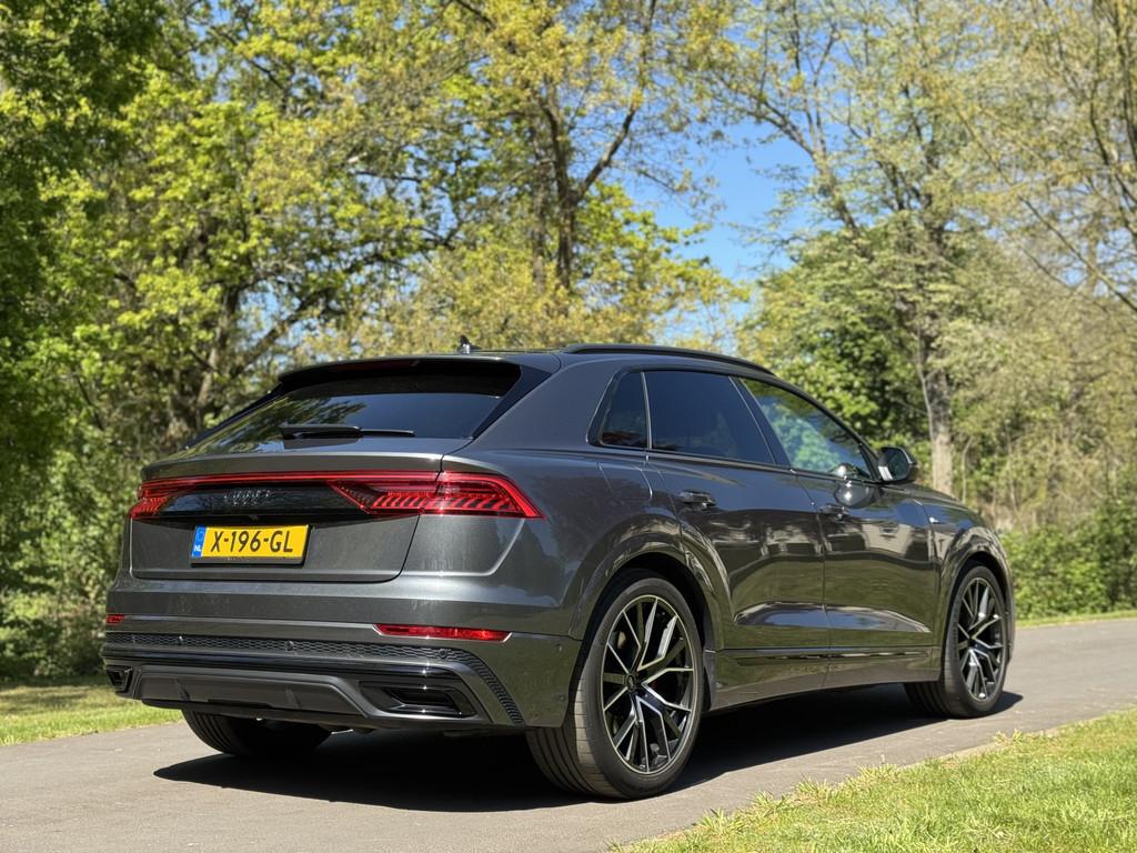 Audi Q8 55 TFSI e quattro Pro Line S Line HUD B&O (bj 2021), Automaat, Gebruikt, 2995 cc, Bedrijf