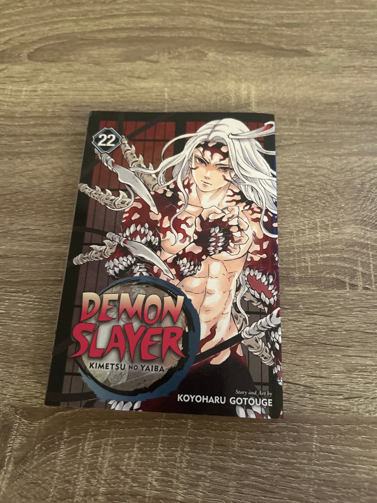 Demon Slayer Manga Deel 22 - Kimetsu no Yaiba, Boeken, Eén stripboek, Ophalen of Verzenden, Zo goed als nieuw