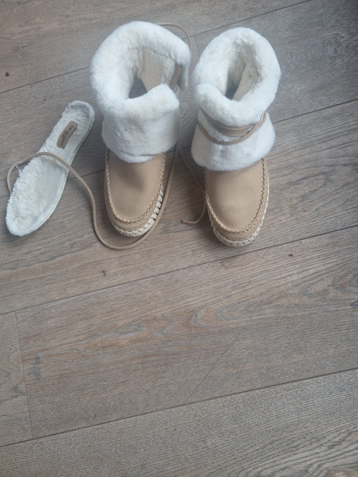 Ilse Jacobsen laarsjes maat 38, Kleding | Dames, Beige, Lage of Enkellaarzen, Nieuw, Ophalen of Verzenden