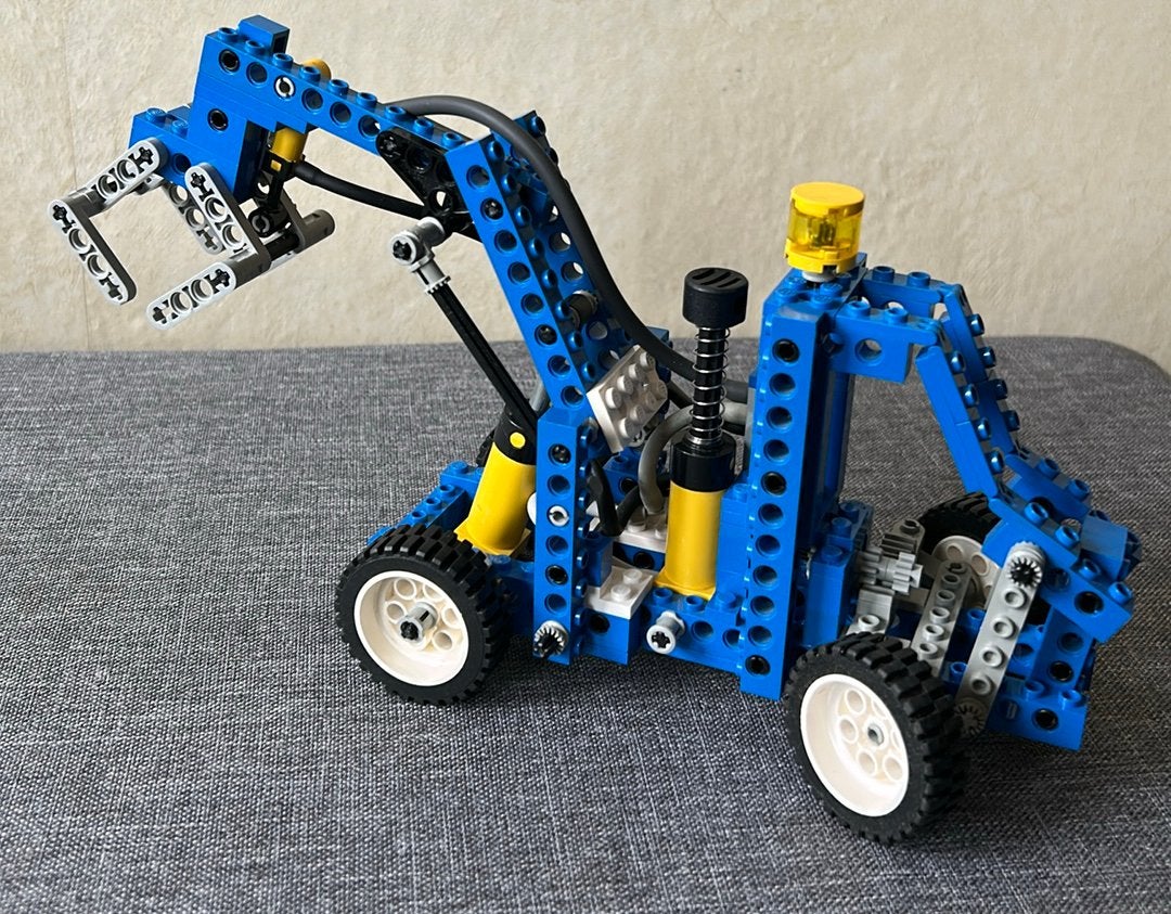 Lego technic 8042 pneumatic set, Gebruikt, Lego, Compleet, Ophalen of Verzenden