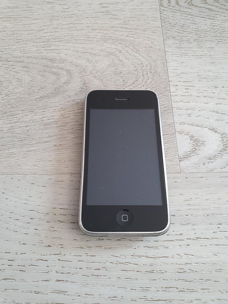 Zeldzame Iphone 3GS in goede staat, Telecommunicatie, Mobiele telefoons | Apple iPhone, Ophalen of Verzenden