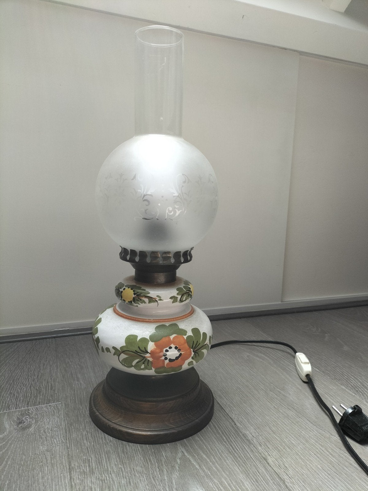 Vintage olielamp met bloemmotief, Ophalen of Verzenden