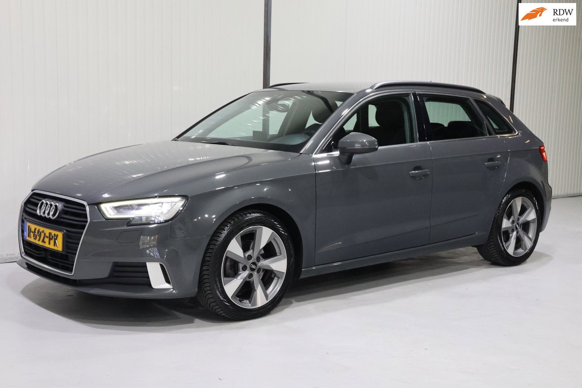 Audi A3 Sportback 1.5 TFSI Sport VIRTUAL COCKPIT - NETTE STA, Auto's, Audi, Euro 6, 4 cilinders, 150 pk, Bedrijf