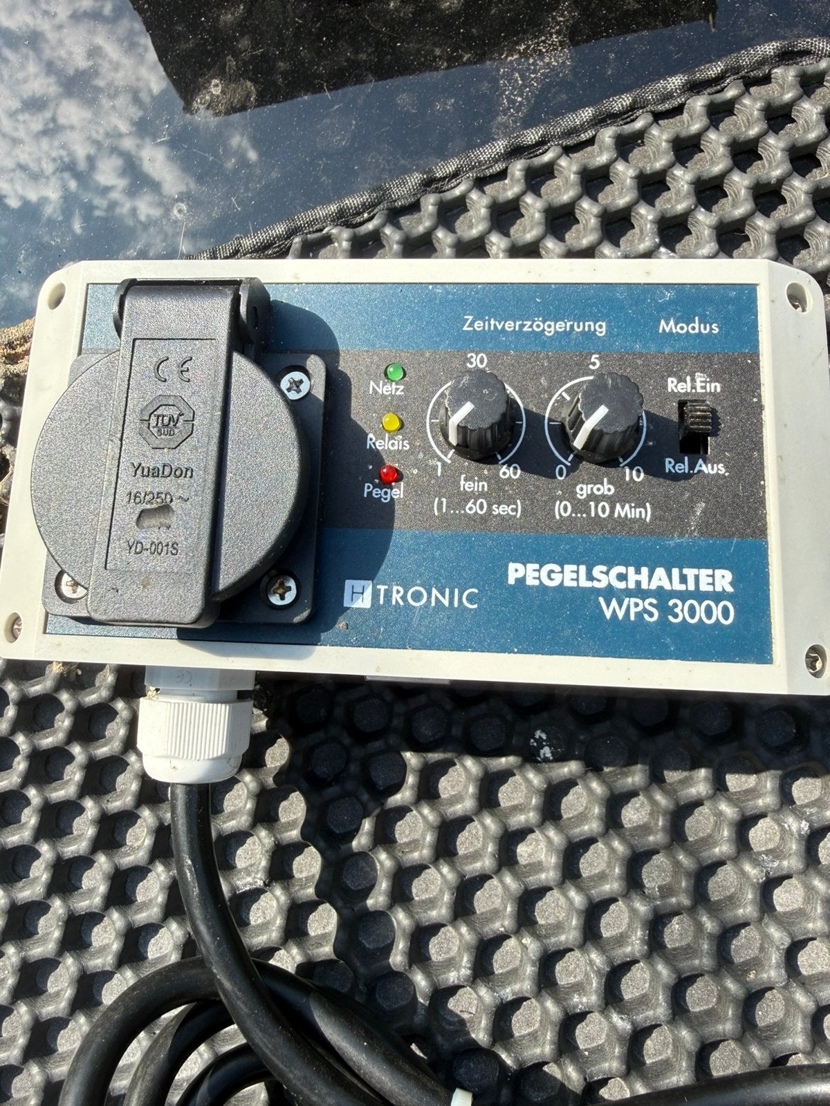 H-tronics  WPS 30000 niveau regelaar, Karper of Koi