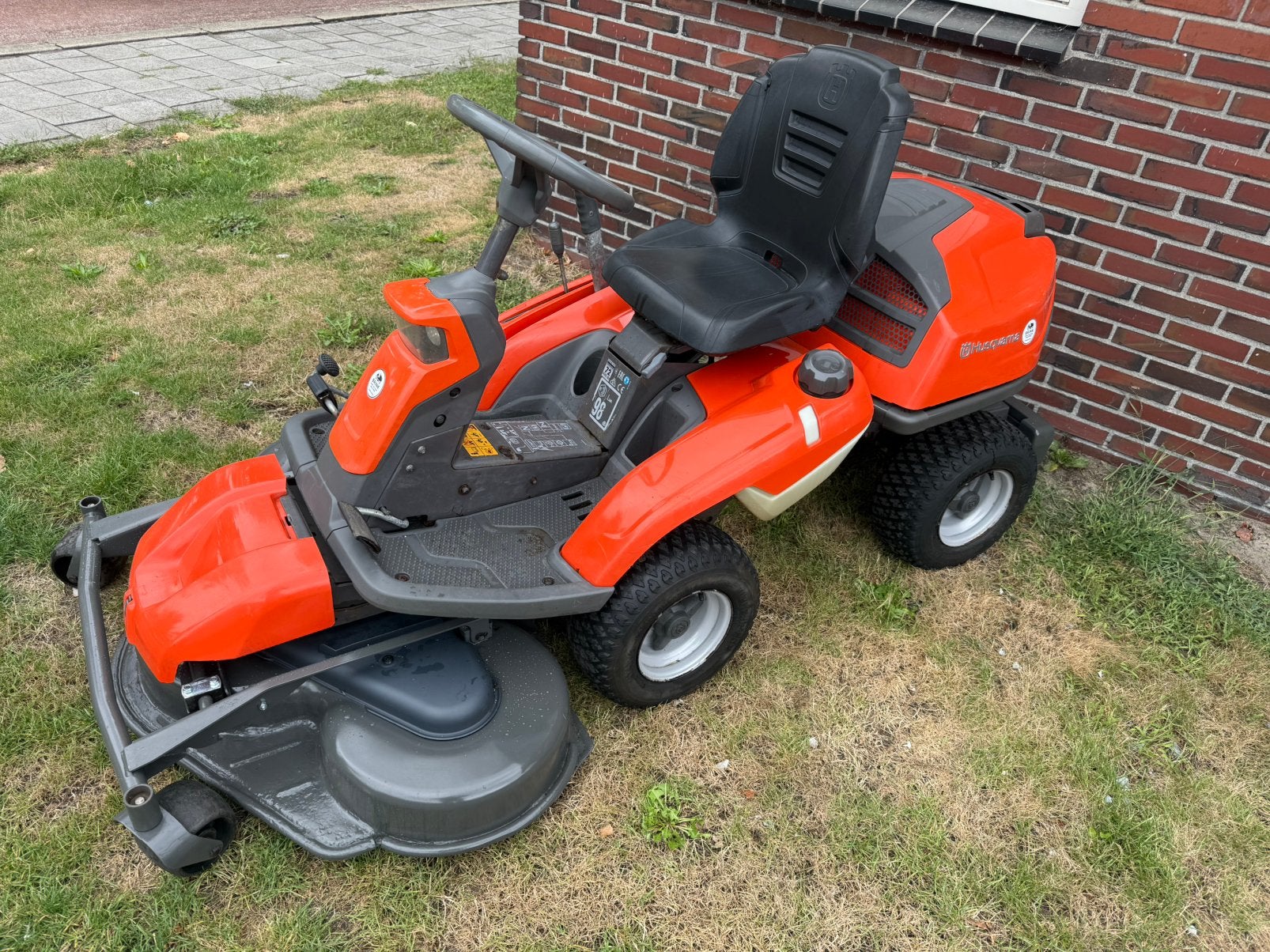 Husqvarna 316T Frontmaaier zitmaaier, Ophalen of Verzenden, Gebruikt, Mulchfunctie, 90 tot 120 cm