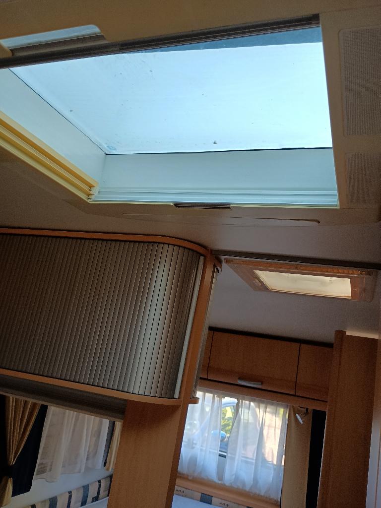 Caravan beyerland 406fb lite, Caravans en Kamperen, Caravans, Frans bed, Treinzit, Particulier, 4 tot 5 meter